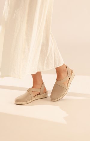 Carlita  Gomme Nude
